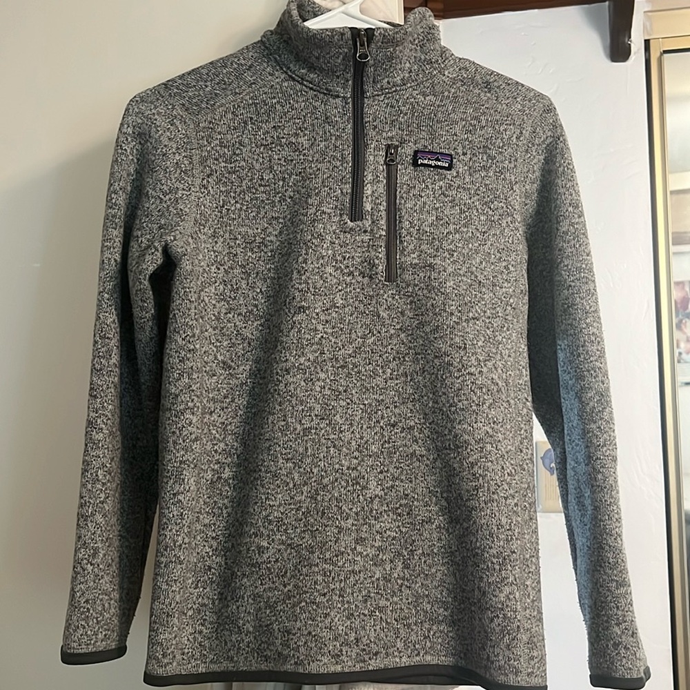 Patagonia top half zip up